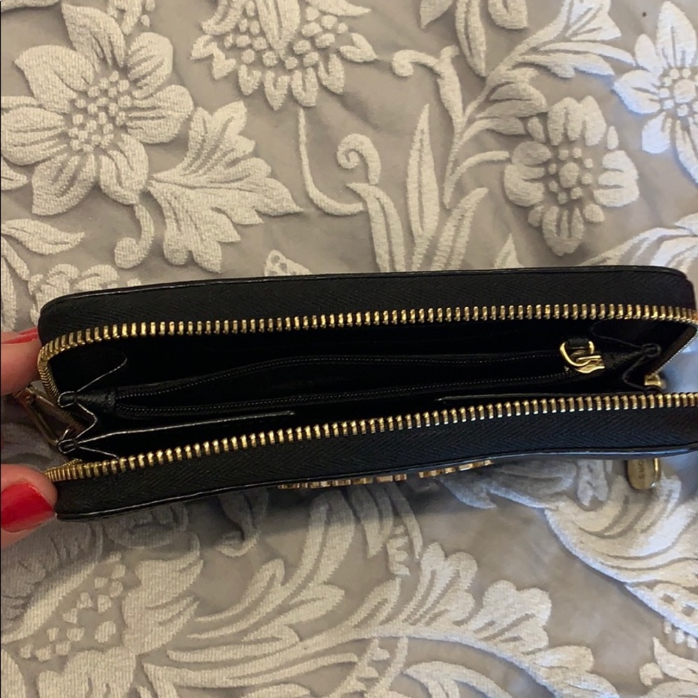 Michael Kors Black Wristlet Wallet - Picture 2 of 7